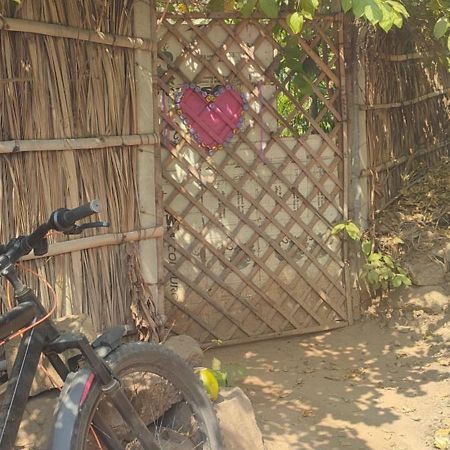 Hearthspace Hampi - Small Home, A Low-Impact Backpackers Hostel Extérieur photo